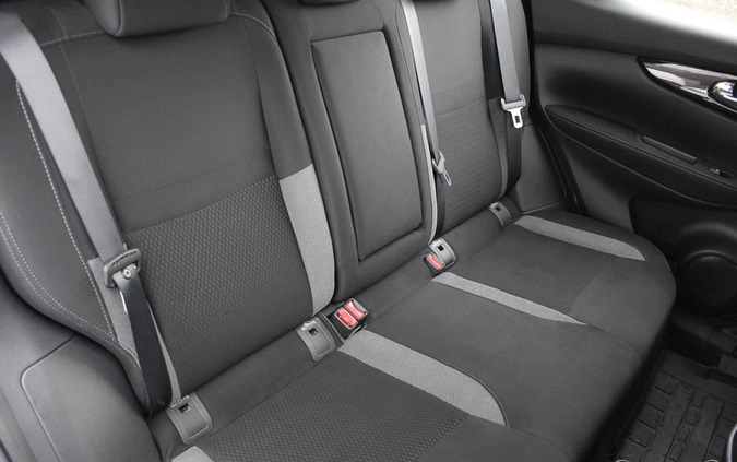 Nissan Qashqai cena 66912 przebieg: 167000, rok produkcji 2018 z Choszczno małe 742
